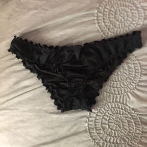 ruffle cheeky bikini bottoms